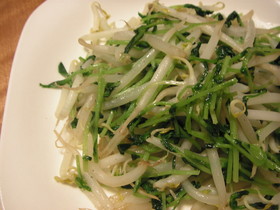 ○●豆苗ともやしの塩炒め●○