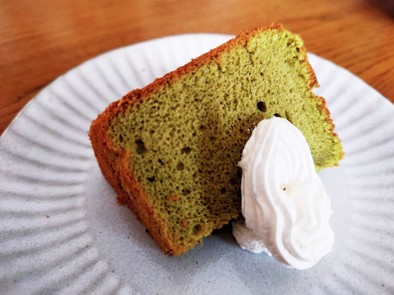 米粉の緑茶シフォンケーキの写真