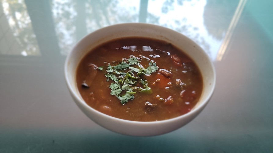 豆とたっぷり野菜のカレートマト風味スープの画像