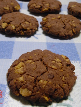 コーンフレークでサクサク♪チョコクッキー