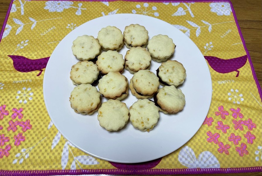 柚子ガナッシュサンドクッキーの画像