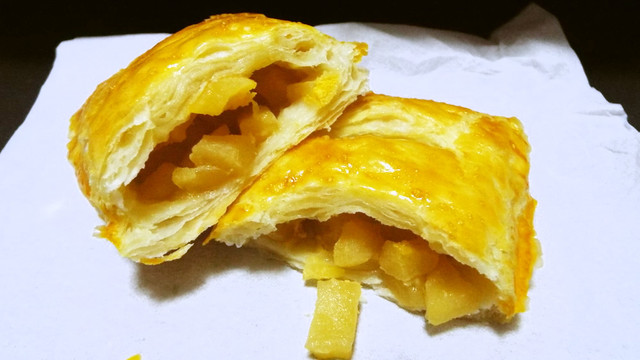 黄色かぼすで作るアップルパイ