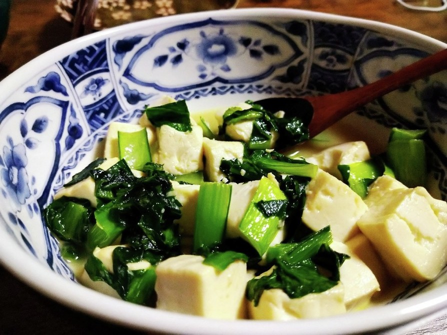 ぱぱっと栄養副菜！豆腐と小松菜の炒めの画像