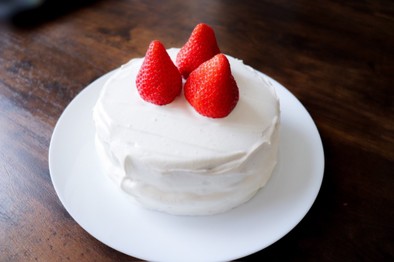 簡単いちごのショートケーキの写真
