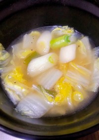 白菜と冷蔵庫の残り物で簡単スープ