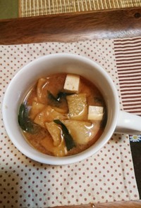 平天と豆腐とわかめのお味噌汁〜