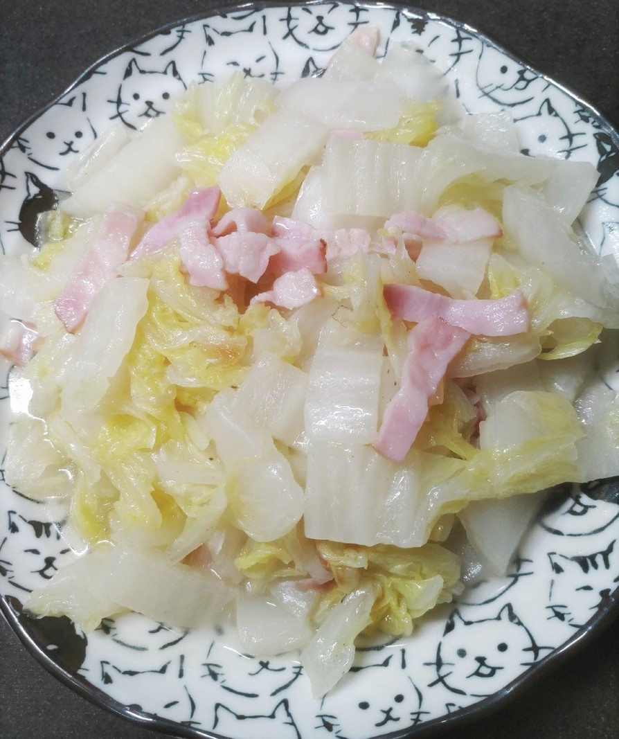 白菜とベーコンの炒めの画像