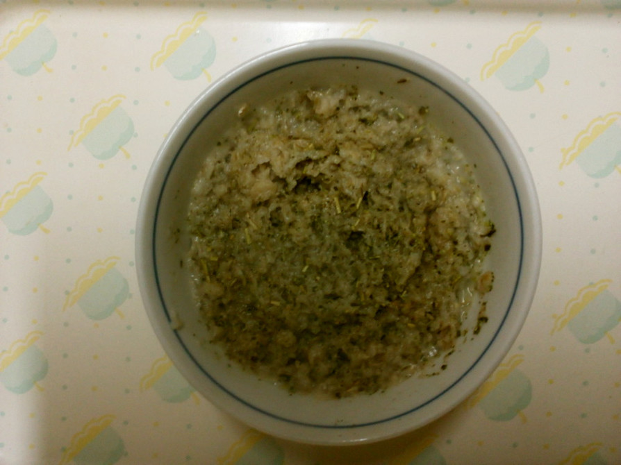 緑茶クリーム燕麦粥の画像