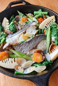 鮭と春野菜のアクアパッツァ