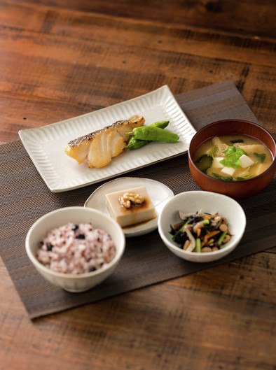 西京焼き風 焼き魚の写真