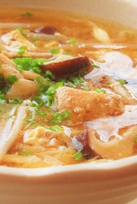 鶏もも肉と椎茸ともやしの卵スープ（酸辣湯