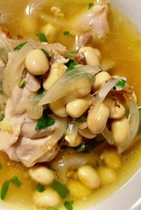 大豆と塩鶏のスープ