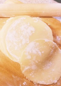 まん丸の手作りの餃子の皮（分かりやすく）