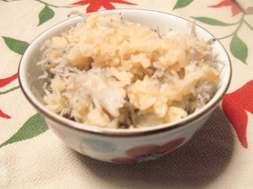 ほくほく里芋とじゃこの炊き込みご飯