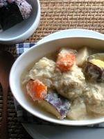 とりだんごの、豆乳シチュー。