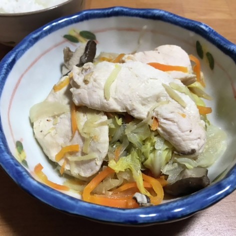 鶏胸肉と野菜の生姜蒸し