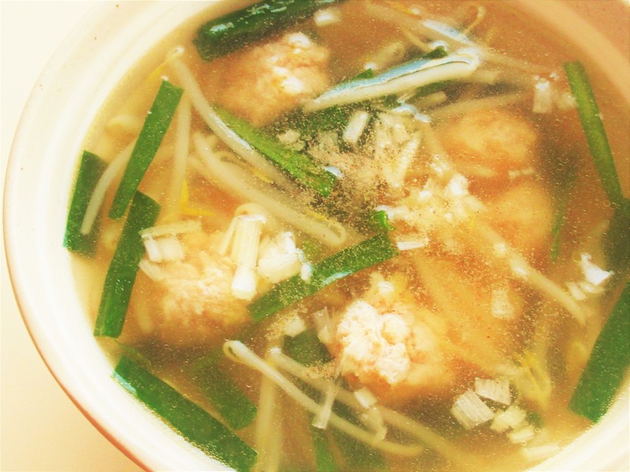 鶏ひき肉と青ニラともやしの柚子塩スープの画像