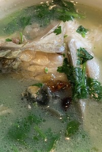 レンジ系皮蛋パセリ魚スープ