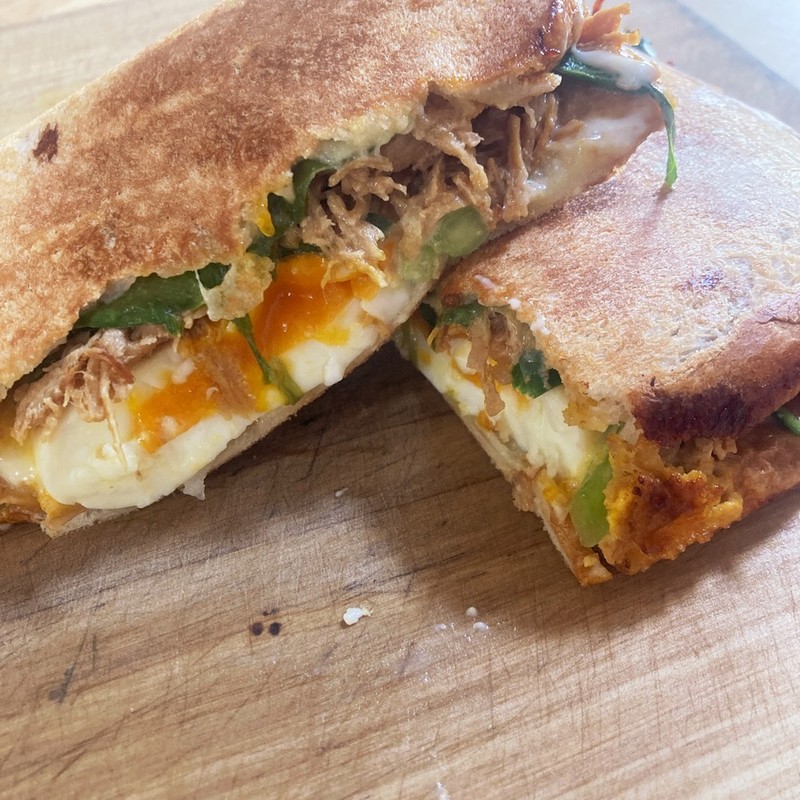 簡単なBBQプルドチキンのレシピ