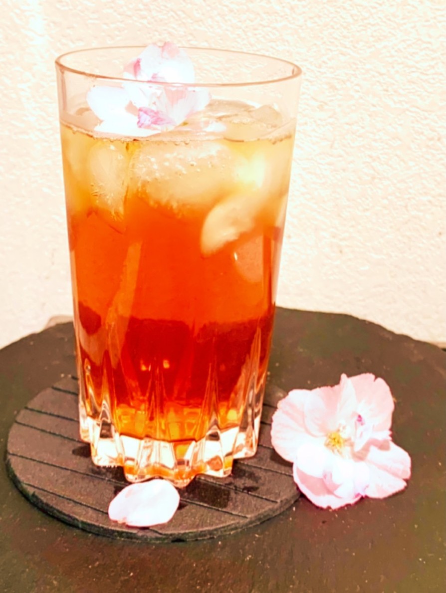糖質オフ☆焼酎の桜の紅茶割り♪の画像