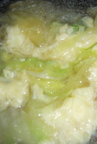 白菜と豚挽肉の卵スープ
