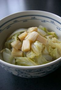 白菜とホタテ（缶）の簡単煮