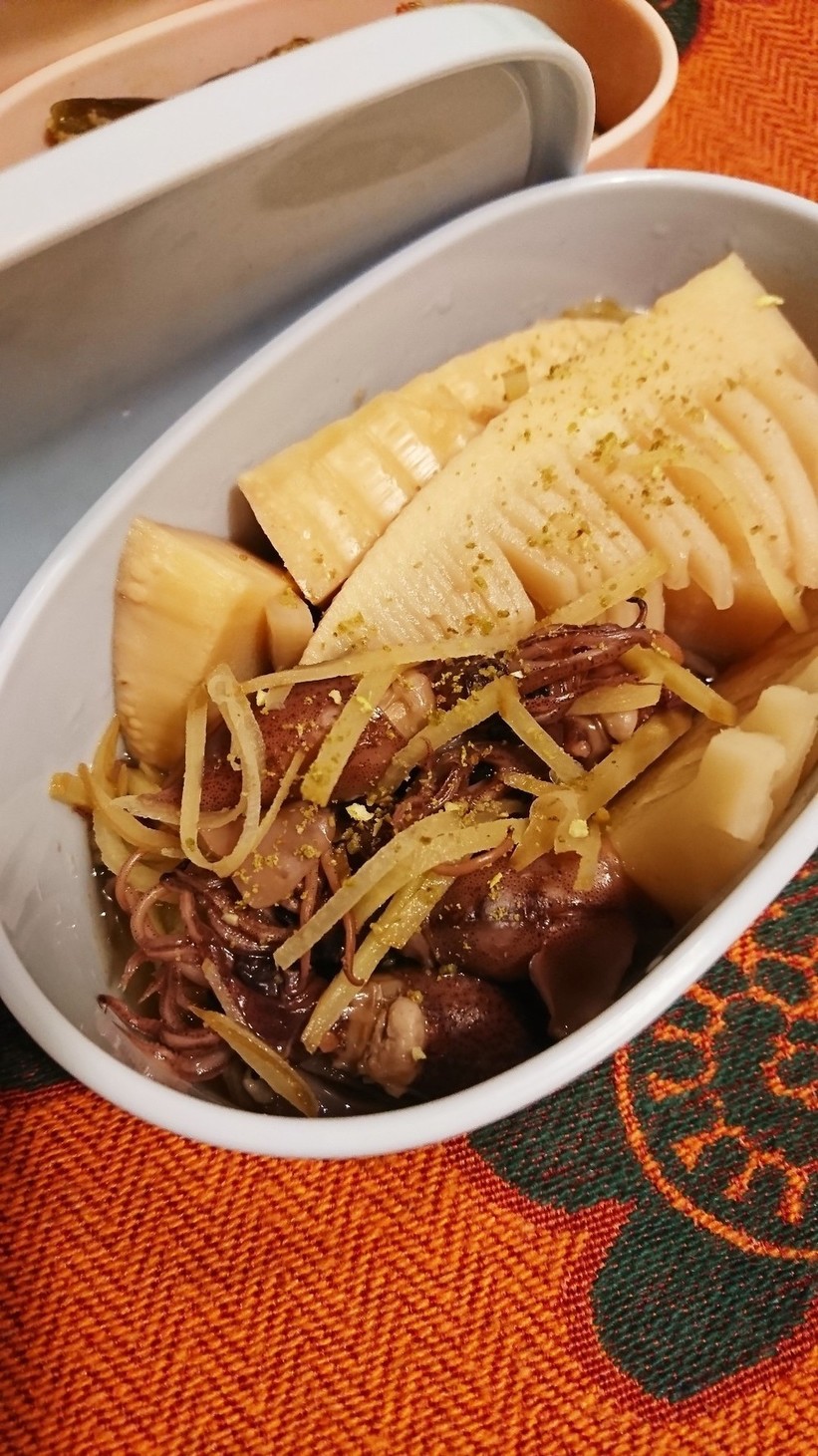 竹の子とホタルイカの煮物の画像