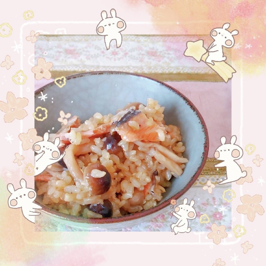 【土鍋】鮭ときのこの炊き込みご飯の画像