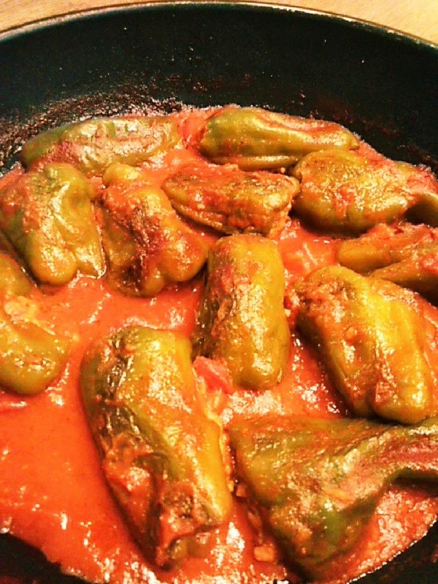 ピーマンの肉詰め　トマトソース煮の画像