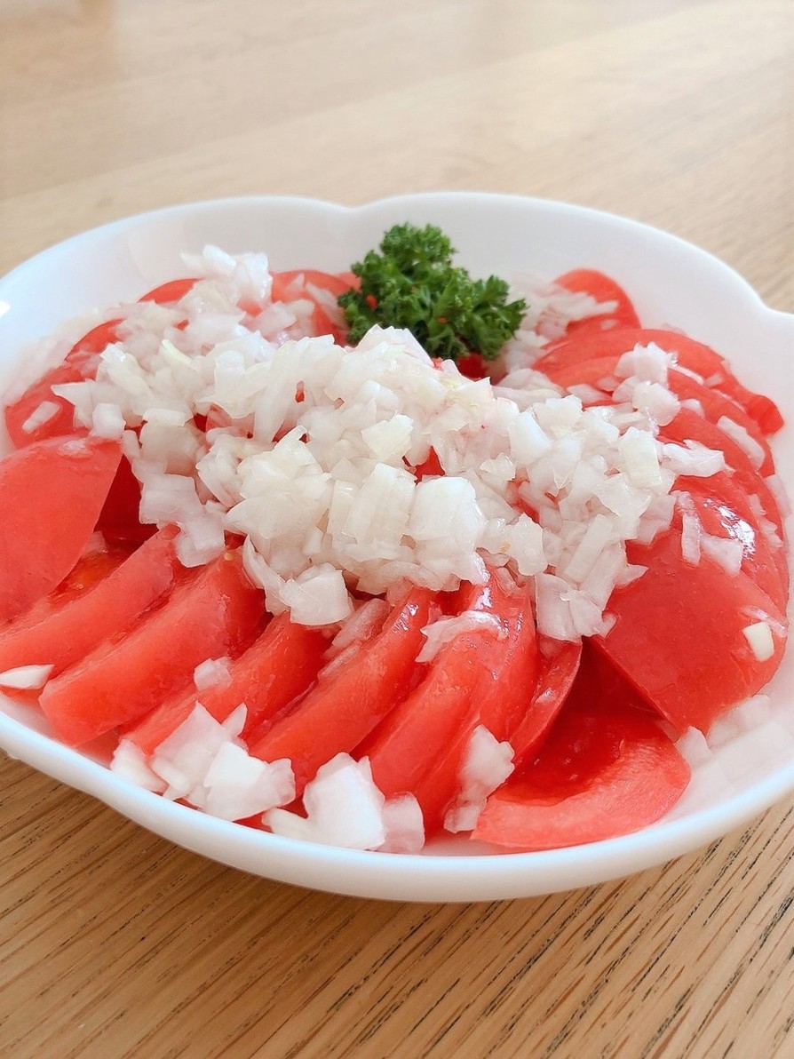 味付けシンプル＊王道トマトサラダの画像