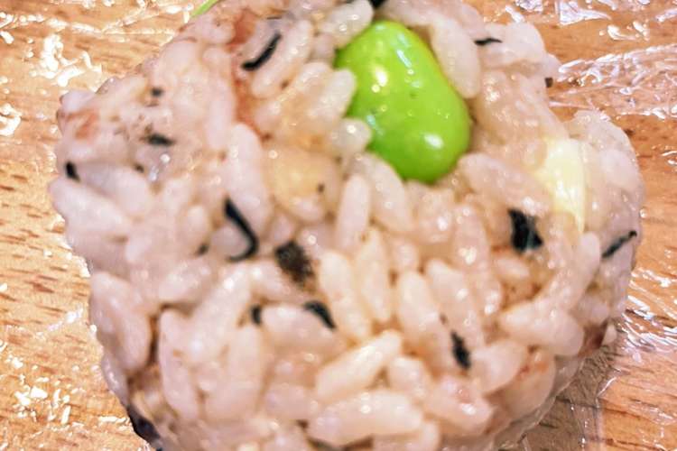 ローソンもち麦入枝豆とチーズのおにぎり風 レシピ 作り方 By りりりりちゃん クックパッド 簡単おいしいみんなのレシピが367万品
