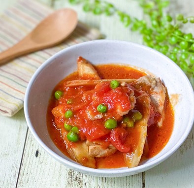 焼き肉のタレで!　鶏とごぼうのトマト煮の写真