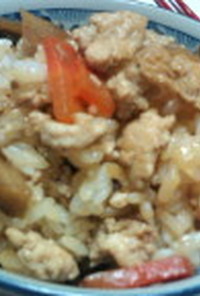 鶏ひき肉とごぼうの混ぜご飯