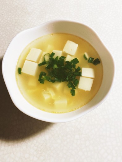 豆腐と玉子の中華スープの写真