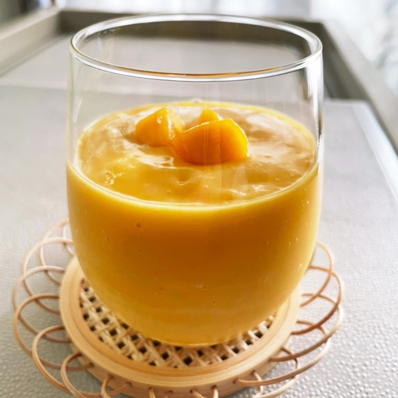 マンゴーピーチスムージーのレシピ