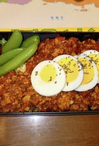 月曜、ドライカレー弁当