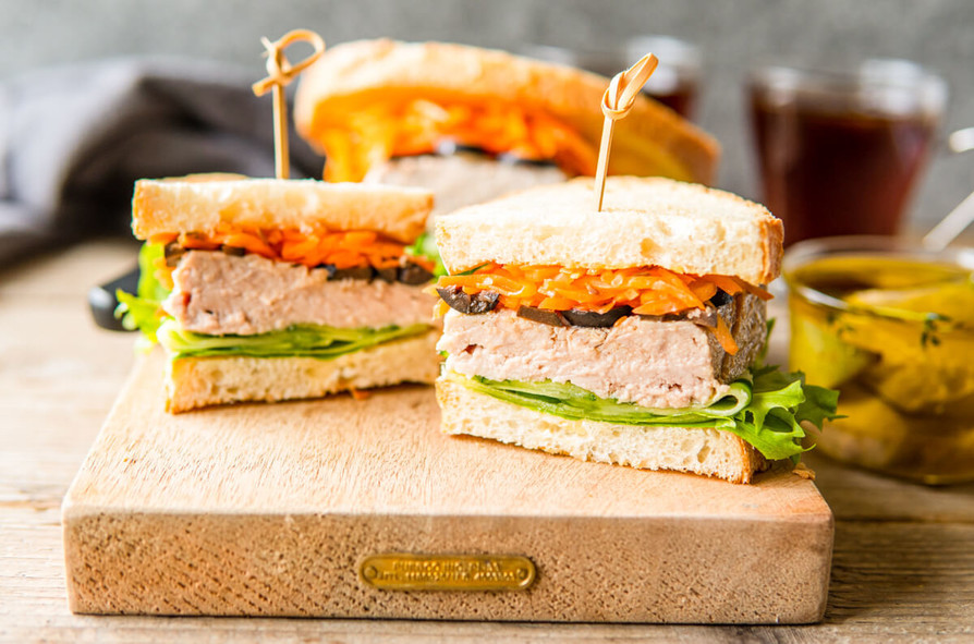 パンバーニャ（フランス産ツナサンドイッチ）のレシピ