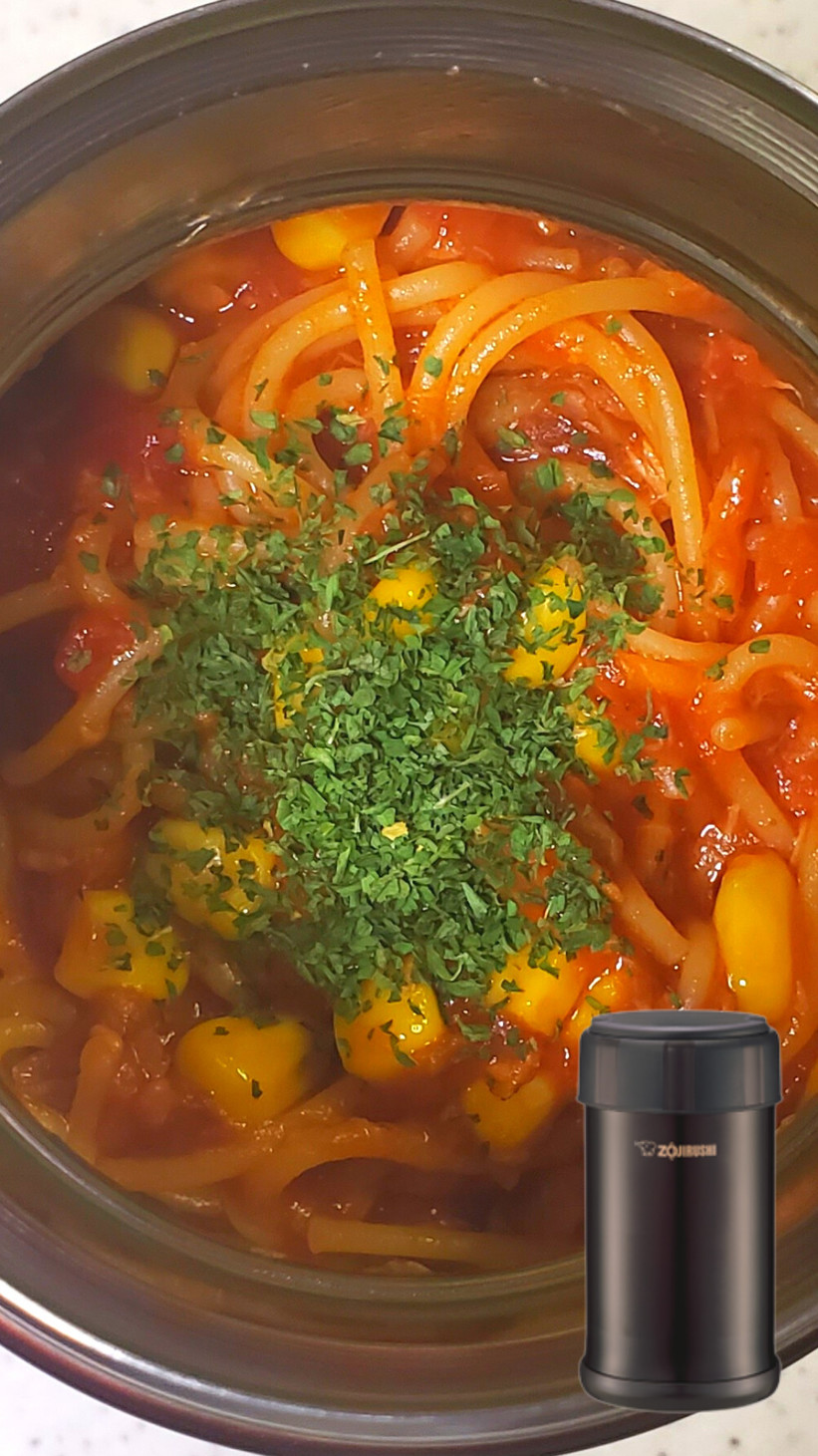 ツナ缶とトマト缶のパスタの画像
