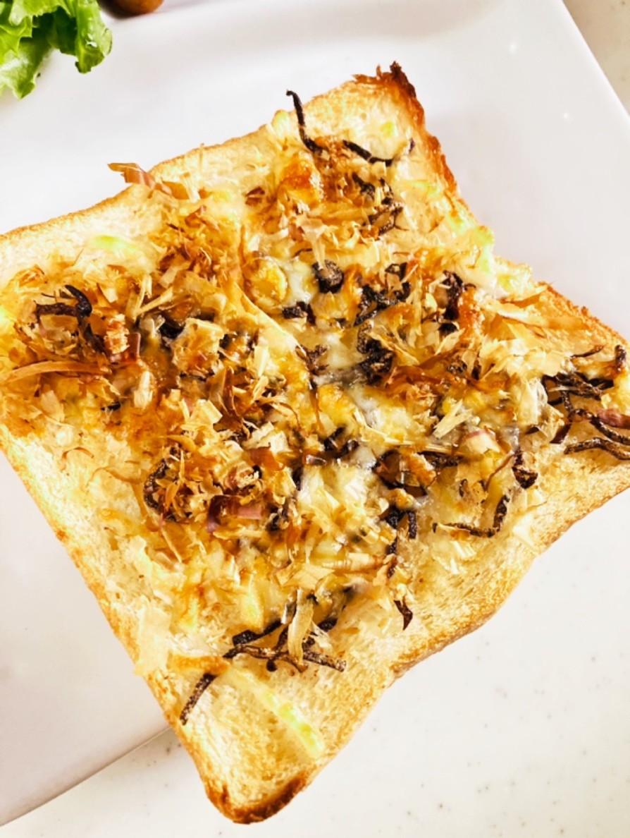 塩こんぶとチーズのトーストの画像