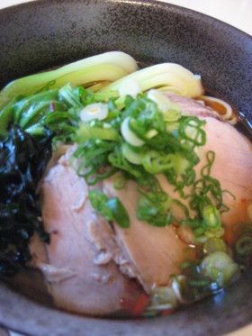 とっても簡単、コクうましょうゆラーメン