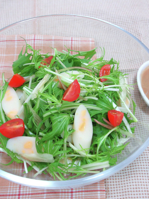 チーかまと水菜のサラダの画像