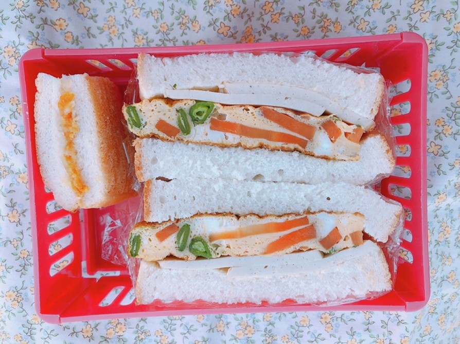 オムレツサンドイッチの画像