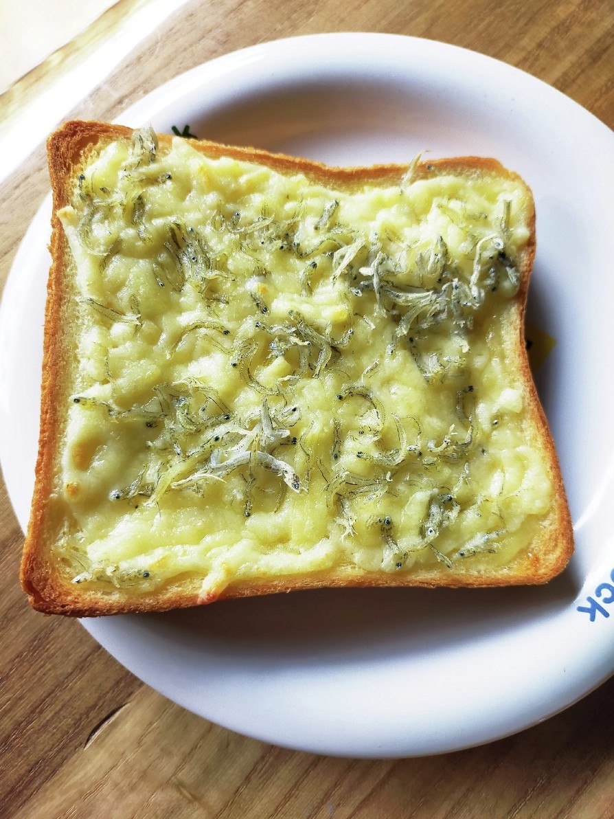 簡単！朝ごパン！しらすチーズパンの画像