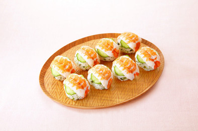 えびとわかめのひとくち手まり寿司の写真