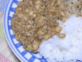 お豆がいっぱいのソイ丼