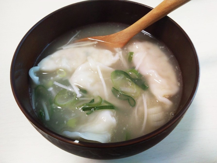 レンジ＆冷凍餃子で！水餃子風中華スープの画像