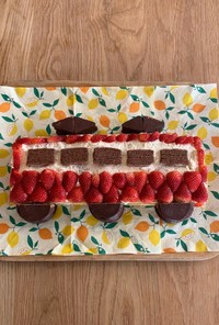 男の子の誕生日に、電車のケーキ