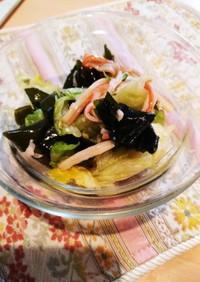 簡単副菜♪レタスとわかめの中華風サラダ