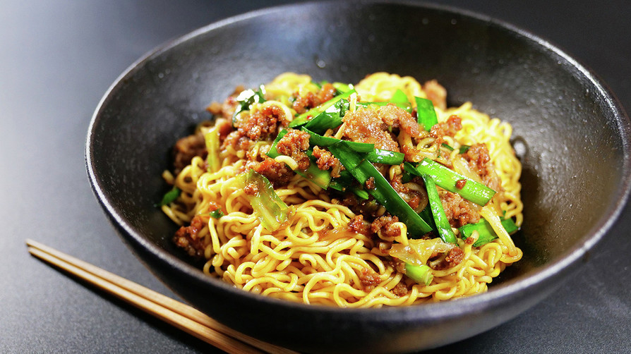 本格的「四川坦々麺」をカップ麺で作る！の画像