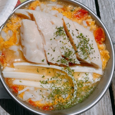 サラチキチーズのトマ玉スープ